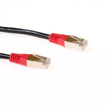 ACT musta 0,5 m LSZH F/UTP CAT5E kytkentäkaapeli ristiinkytketty RJ45-pistokkeilla