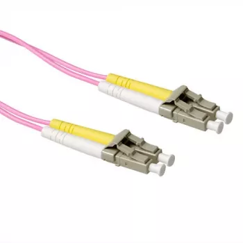 ACT 0,5 m LSZH monimuotokuitu 50/125 OM4 kuitu-patchkaapeli duplex LC-liittimillä