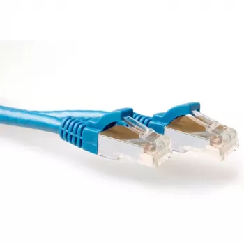 ACT sininen 5 metrin SFTP CAT6A -verkkokaapeli snagless RJ45-liittimillä
