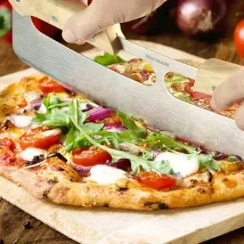 Pizzaleikkuri Westmark Pro ruostumaton teräs puukahva 355 mm