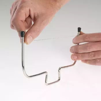 Lankainen kakkuveitsi Westmark Simplex‑Duo, ruostumaton teräsrunko, musta, leveys 320 mm
