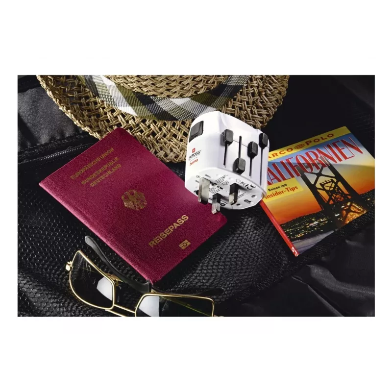 Hama World Travel Pro matkasovitin universaali Type-F valkoinen