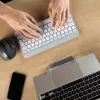 R-Go Tools ergonominen näppäimistö R-Go Compact Break, kompakti näppäimistö tauko-ohjelmistolla, QWERTY (UK), Bluetooth, valkoinen