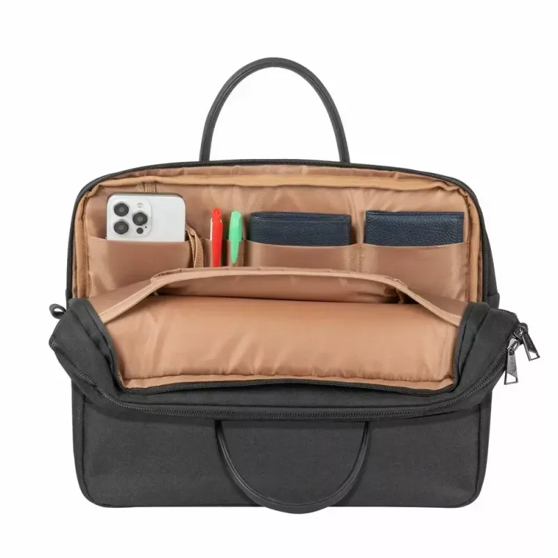 Rivacase 8134 Clark -kannettavan tietokoneen laukku 39,6 cm (15,6 tuumaa), musta