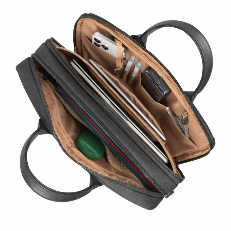 Rivacase 8134 Clark -kannettavan tietokoneen laukku 39,6 cm (15,6 tuumaa), musta