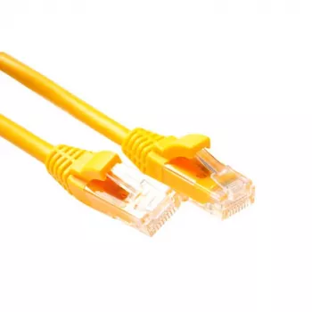 ACT keltainen 5 metrin U/UTP CAT5E -verkkokaapeli komponenttitasolla RJ45-liittimillä