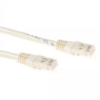 ACT IB1003 Cat6a U/UTP -kytkentäkaapeli, RJ45, 3 m, norsunluunvalkoinen