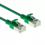 ACT vihreä 0,5 m LSZH U/FTP CAT6A datakeskus Slimline -verkkokaapeli snagless RJ45-liittimillä