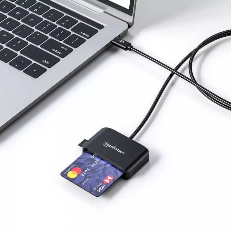 Manhattan USB-C kontaktisirukortinlukija MicroSD-paikalla, USB Type-C-pistoke kontaktilukijaliitäntään ja microSDXC, tukee Windowsia, macOS:ää ja Linuxia, lukee SIM-kortteja adapterilla, kaapeli 1 m, musta, kolmen vuoden takuu