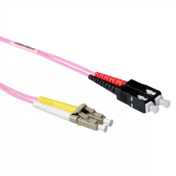 ACT 2 metrin LSZH multimode 50/125 OM4 kuituverkkokaapeli duplex LC- ja SC-liittimillä