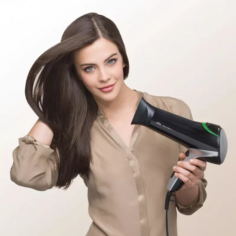 Braun HD710 hiustenkuivaaja 2200 W musta, hopea