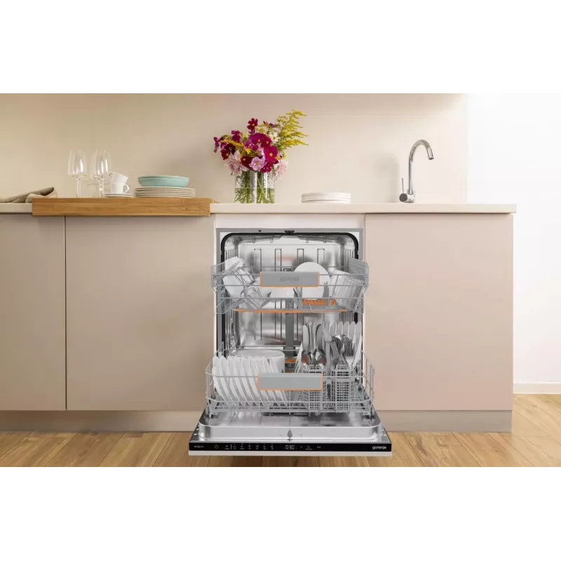 Gorenje GV642C65 täysintegroitu astianpesukone 14 astiastoa