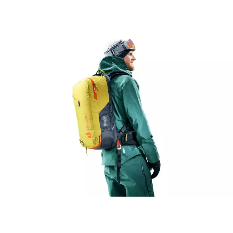 Lumivyöryreppu DEUTER Alproof Lite 22 – 22 L, kurkuma/musta, kevyt, luotettava