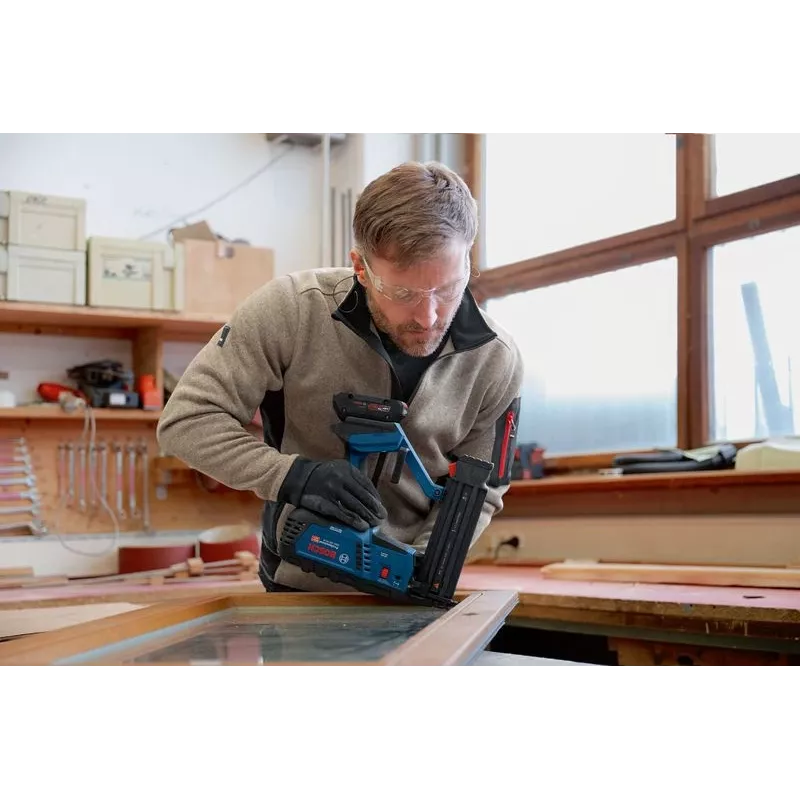 Bosch GNH 18V-50 M Professional naulain akku