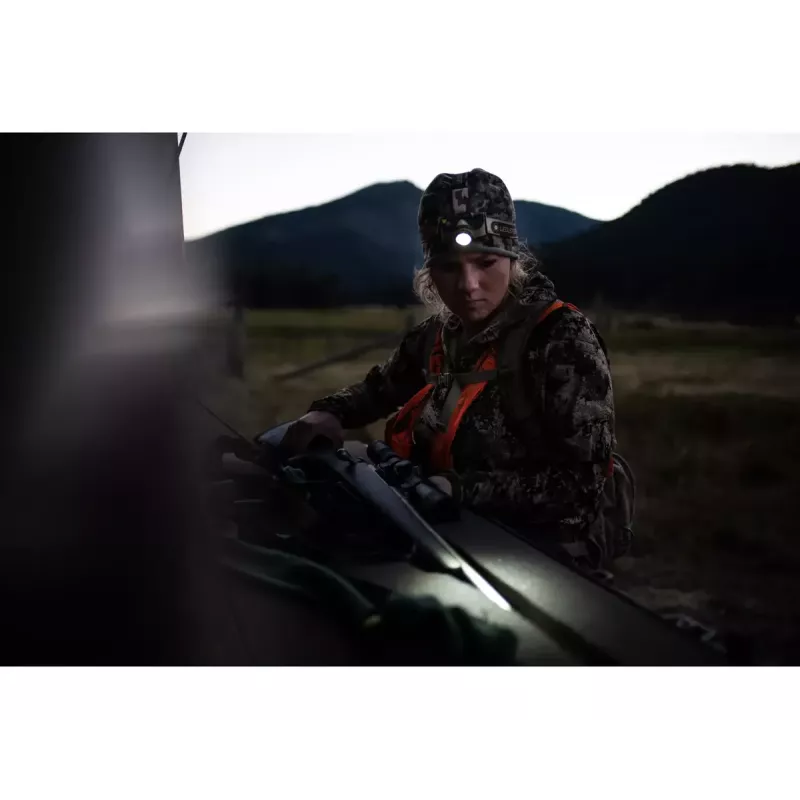 Käsitaskulamppu Ledlenser MH8 musta