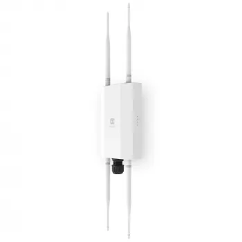 Langaton tukiasema EnGenius Fit6 2×2 Outdoor — Dual-Band 2,4/5 GHz, 1774 Mbit/s, PoE, 2,5GbE LAN, 4 antennia, valkoinen