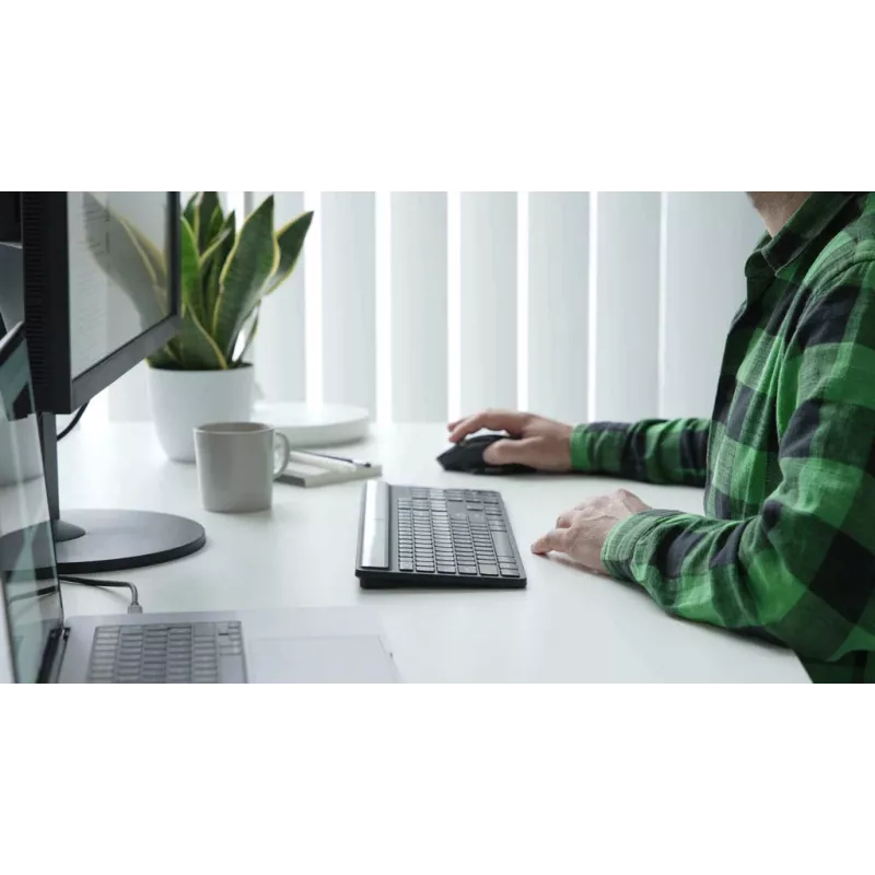 Targus Sustainable Energy Harvesting EcoSmart näppäimistö universaali Bluetooth QWERTZ saksa musta