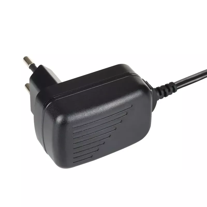 Akyga AK-TB-22 yleisvirtalähde, 5 V, 2 A, 10 W, 5,5 x 2,1 mm, 1,5 m