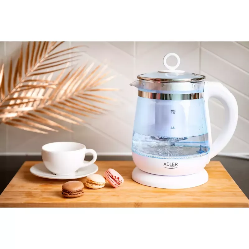 Vedenkeitin Adler AD 1299 1,5 L 1850 W valkoinen