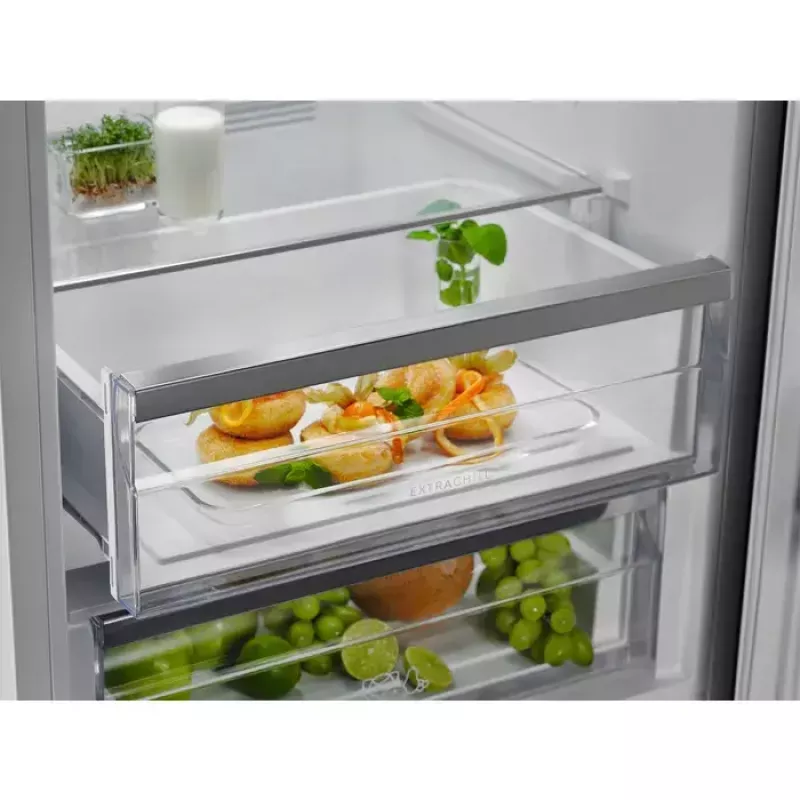 Electrolux LNC7ME32X3 vapaasti seisova 330 L ruostumaton teräs