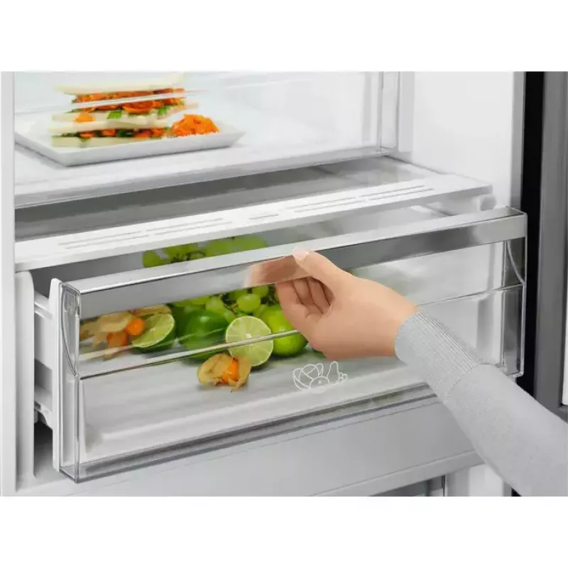 Electrolux LNC7ME32X3 vapaasti seisova 330 L ruostumaton teräs
