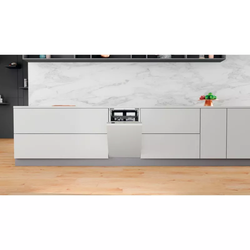Whirlpool WSIC 3M27 C täysintegroitu 10 astiastoa