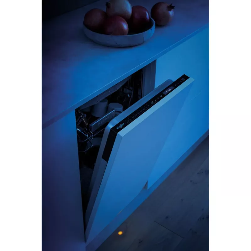 Whirlpool WSIP 4O33 PFE täysintegroitava 10 astiastoa