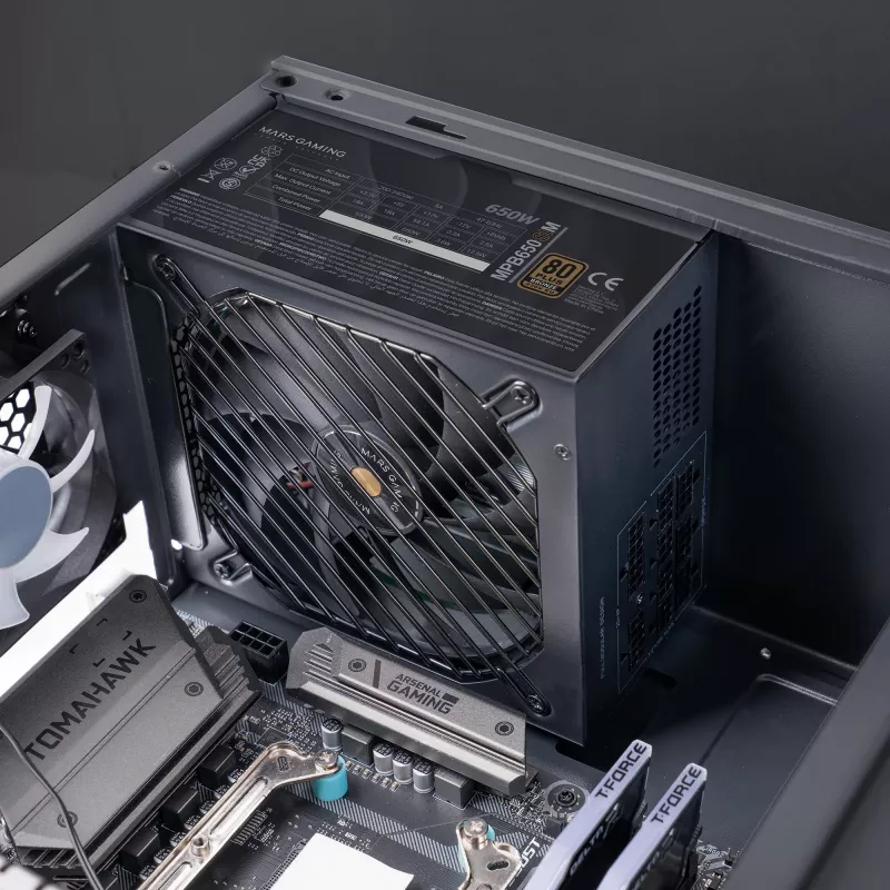Mars Gaming MPB650SIM virtalähde 650 W 24-pin ATX ATX musta