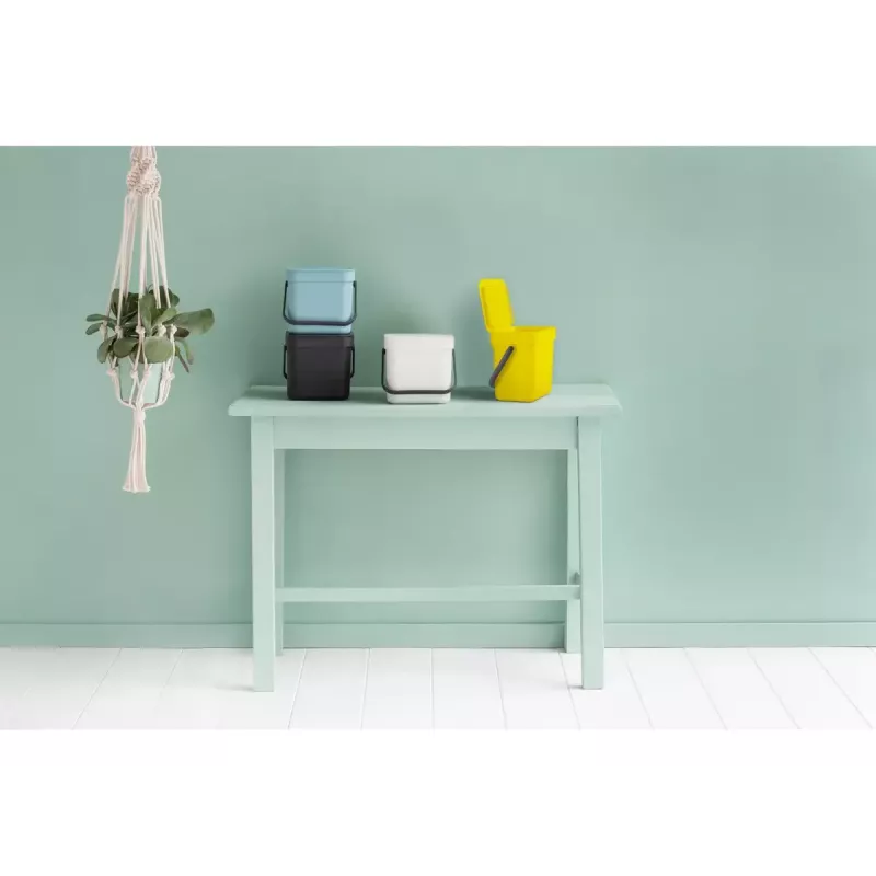Roska-astia Brabantia 209888 musta muovi 139x188x174 mm