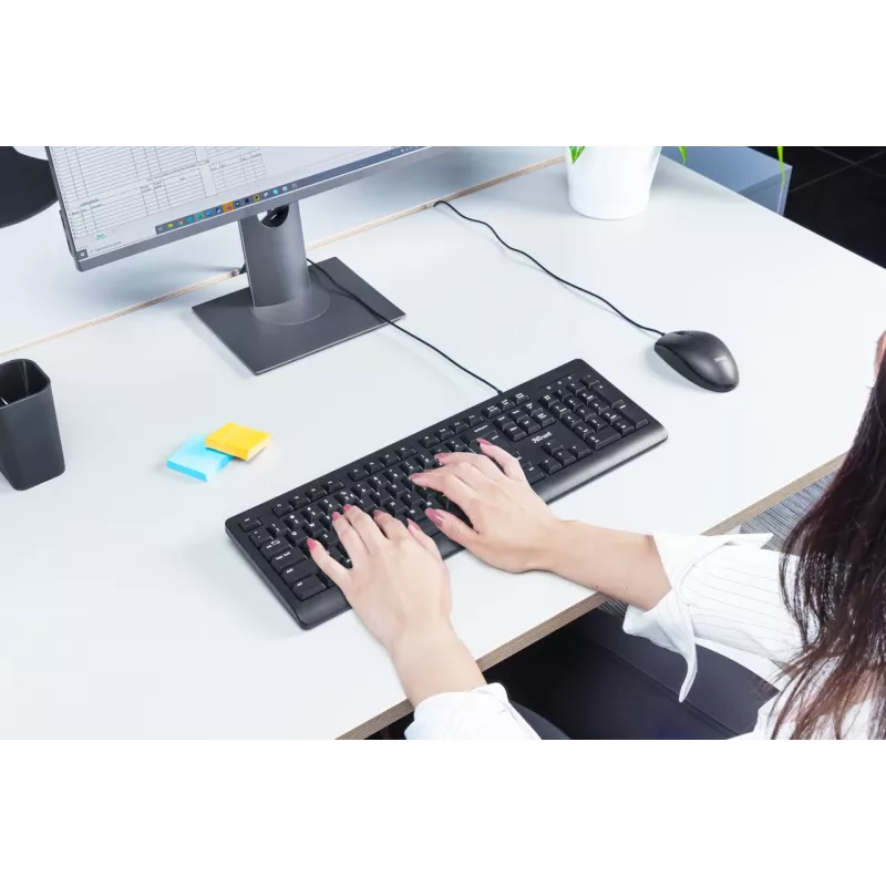Trust TK-150 näppäimistö yleiskäyttöön USB QWERTY musta