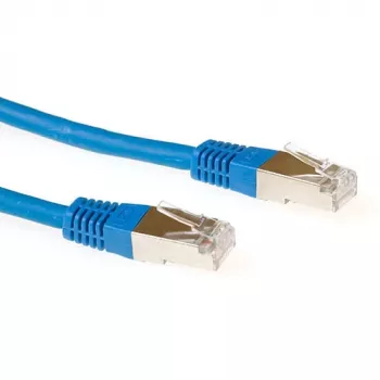 ACT sininen 0,5 m LSZH SFTP CAT6A -verkkokaapeli RJ45-liittimillä