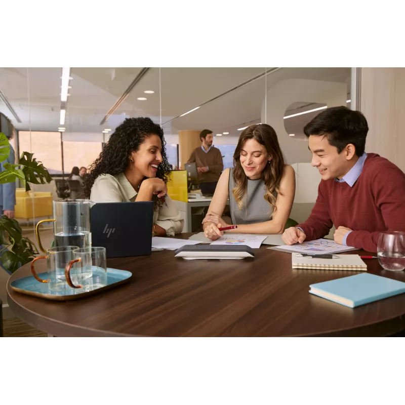 HP Poly Sync 40+ Microsoft Teams -sertifioitu USB-A USB-C -kaiutinpuhelin +BT700 USB-A -sovitin