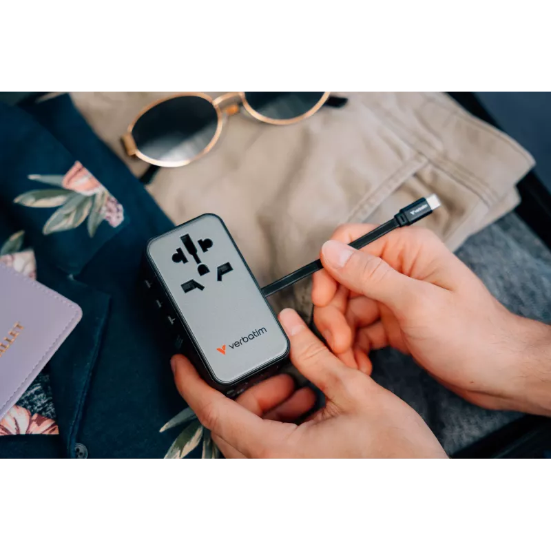 Verbatim Charge 'n' Travel Diamond 85W sisäänvedettävä kaapeli CNT-02