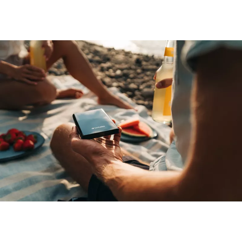 Verbatim Store 'n' Go ohut kannettava SSD USB 3.2 Gen 1 / USB-C 256GB musta