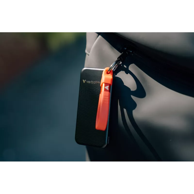 Verbatim Pocket SSD USB 3.2 Gen 2 2 TB musta/punainen