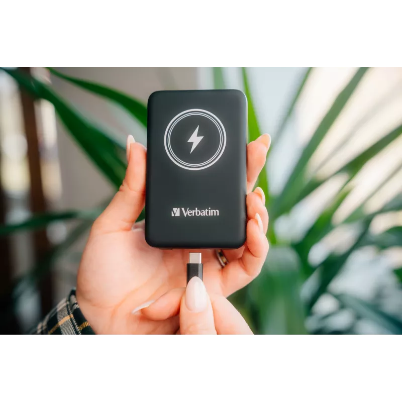 Verbatim Charge 'n' Go magneettinen langaton varavirtalähde 10000mAh musta