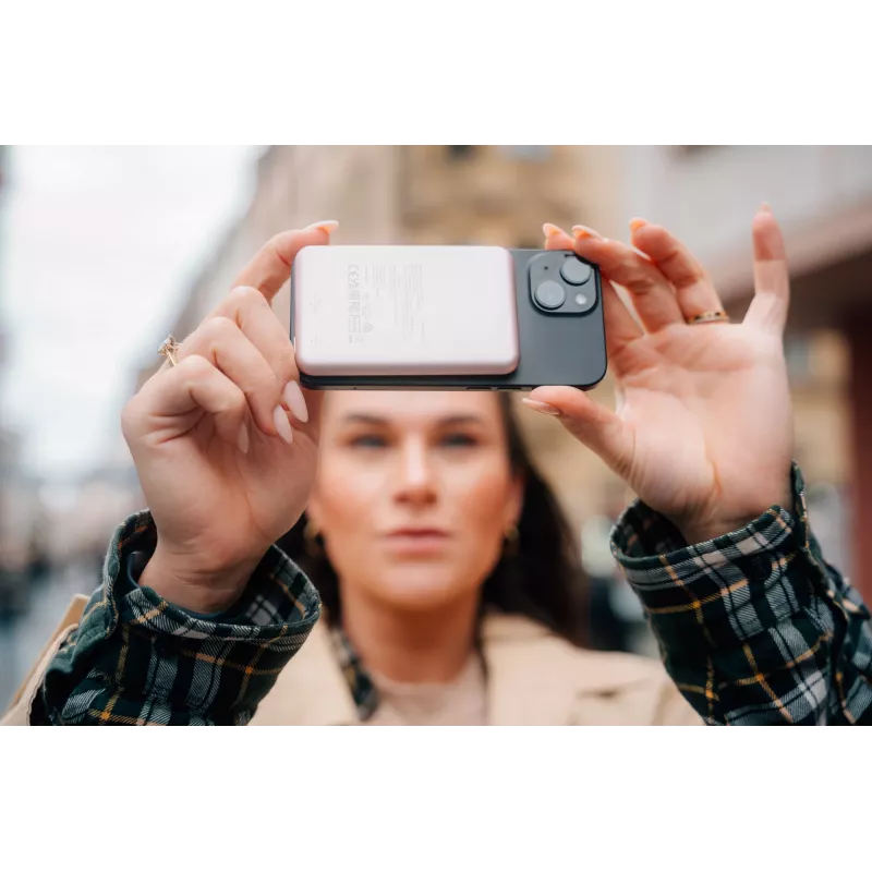Verbatim Charge 'n' Go magneettinen langaton varavirtalähde 10000mAh pinkki