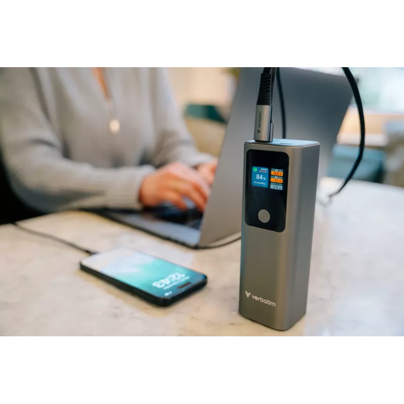 Kannettava akku Verbatim Charge 'n' Go -varavirtalähde 27000mAh
