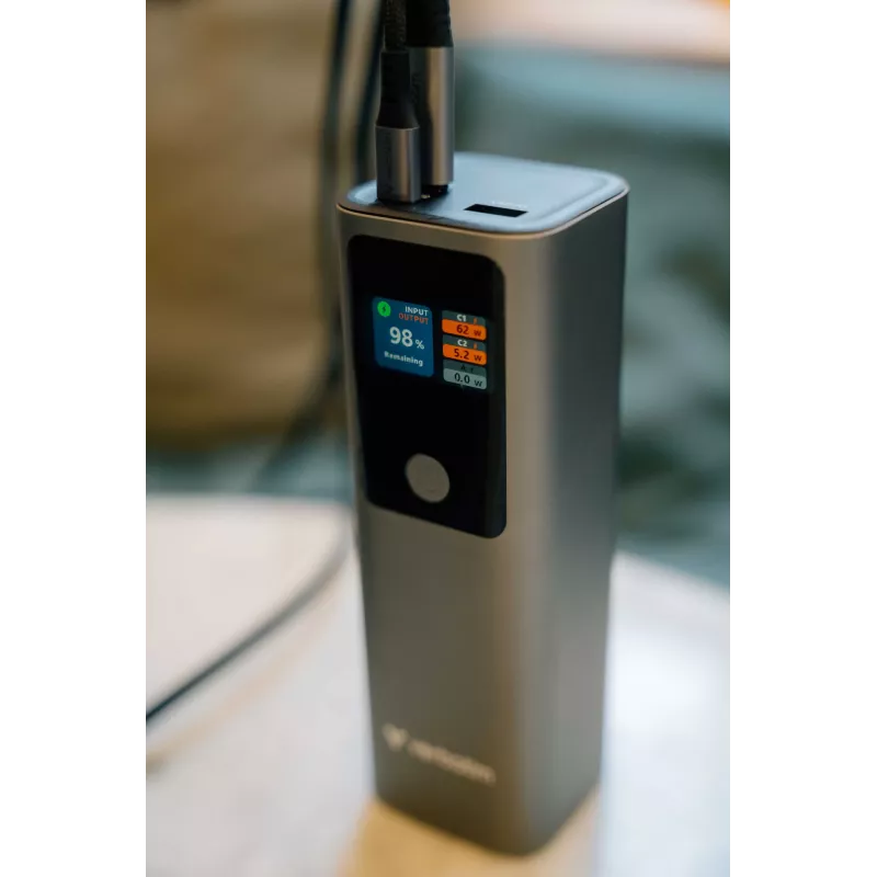 Kannettava akku Verbatim Charge 'n' Go -varavirtalähde 27000mAh