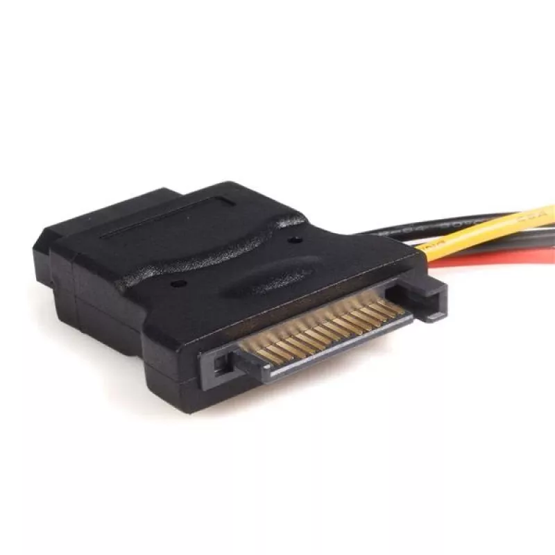 StarTech.com SATA-LP4-virtasovitin 2 lisä-LP4:llä