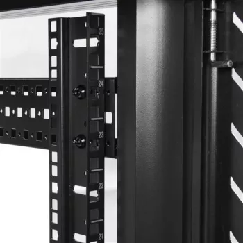 StarTech.com 4-pylväs 25U palvelinkehikkokaappi, lukittava 19 tuuman datakehikkokaappi tietokoneelle / AV / IT-laitteille, toimisto- / kotiverkkokehikko pyörillä ja säädettävillä asennuskiskoilla