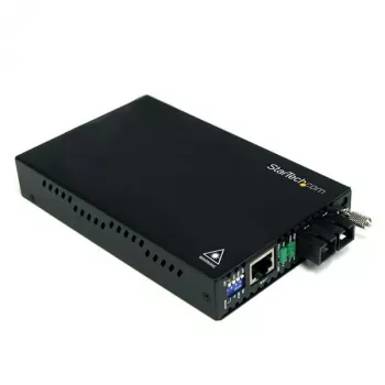 StarTech.com 10/100 Mbps yksimuotokuitu -mediakonvertteri SC 30 km