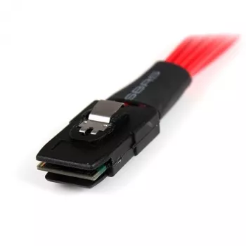 StarTech.com 1m Serial Attached SCSI SAS -kaapeli – SFF-8087 - 4x lukittuva SATA