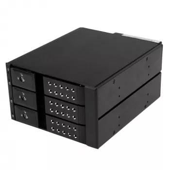 StarTech.com 3-paikkainen alumiininen trayless hot-swap -mobiilikehikon taustalevy 3,5 tuuman SAS II/SATA III – 6 Gbps HDD