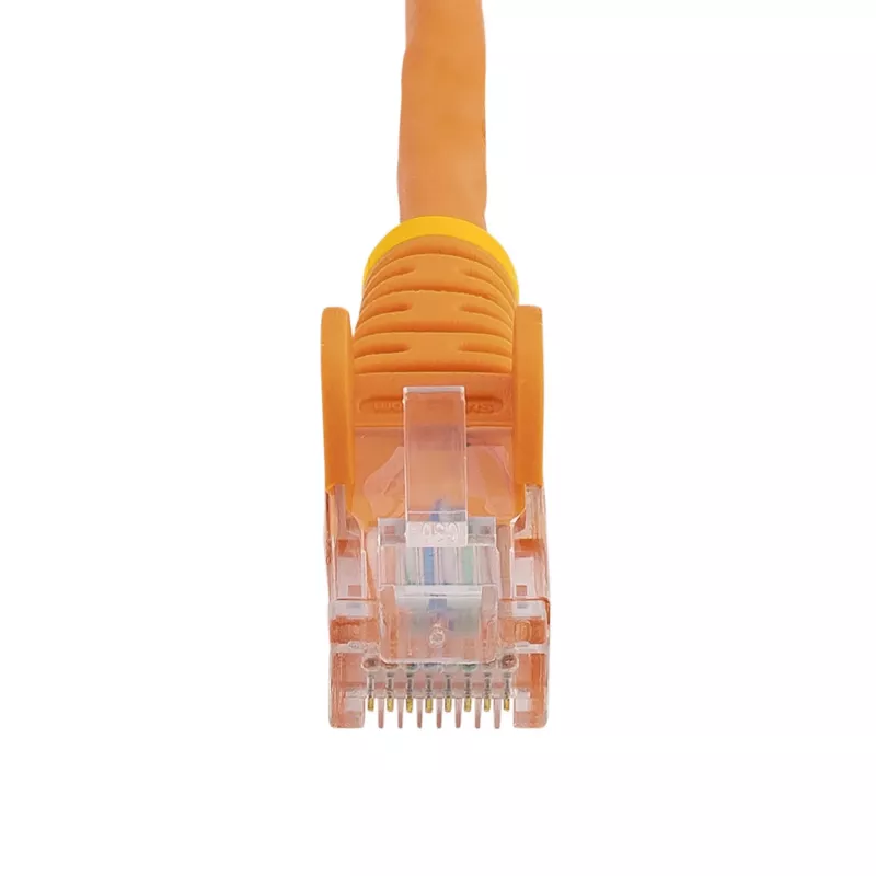 StarTech.com Cat5e -verkkokaapeli lukituksella RJ45-liittimin – 2 m, oranssi