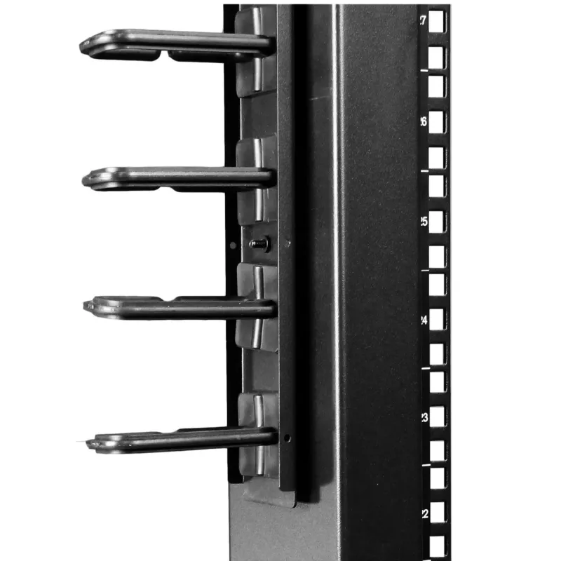 StarTech.com pystysuuntainen kaapelinhallinta D-renkakoukuilla – 0U – 2,8 ft