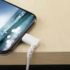 StarTech.com 1 m kestävä USB-A - Lightning -kaapeli – valkoinen 90° kulma kulutusta kestävä aramidikuitu USB Type-A - Lightning -lataus-/synkronointikaapeli – Apple MFi -sertifioitu – iPhone