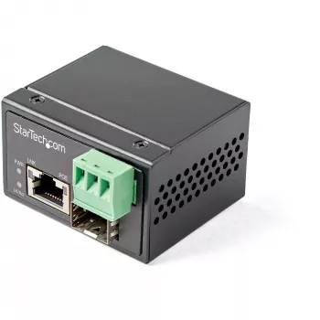 StarTech.com PoE+ teollinen kuitu–Ethernet-mediakonvertteri 30W – SFP–RJ45 – Singlemode/Multimode kuitu kupari Gigabit Ethernetiin – mini/kompakti koko – IP-30/ -40…+75 °C