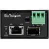 StarTech.com PoE+ teollinen kuitu–Ethernet-mediakonvertteri 30W – SFP–RJ45 – Singlemode/Multimode kuitu kupari Gigabit Ethernetiin – mini/kompakti koko – IP-30/ -40…+75 °C