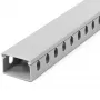 StarTech.com kaapelikanava avoimilla raoilla ja kannella, 38 mm (1-1/2 tuuman) L x 25 mm (1 tuuman) K – 2 m (6,5 ft) pituus – 8 mm (1/4 tuuman) raot, PVC verkkokaapelien piilotus/seinäkaapelikanava, enintään 20 kaapelia, UL-listattu